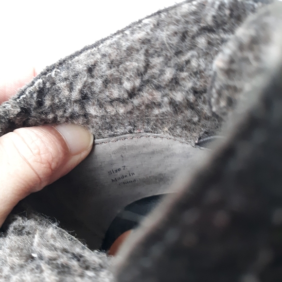 Dolce Vita Findley Suede Leather Booties - Picture 6 of 7